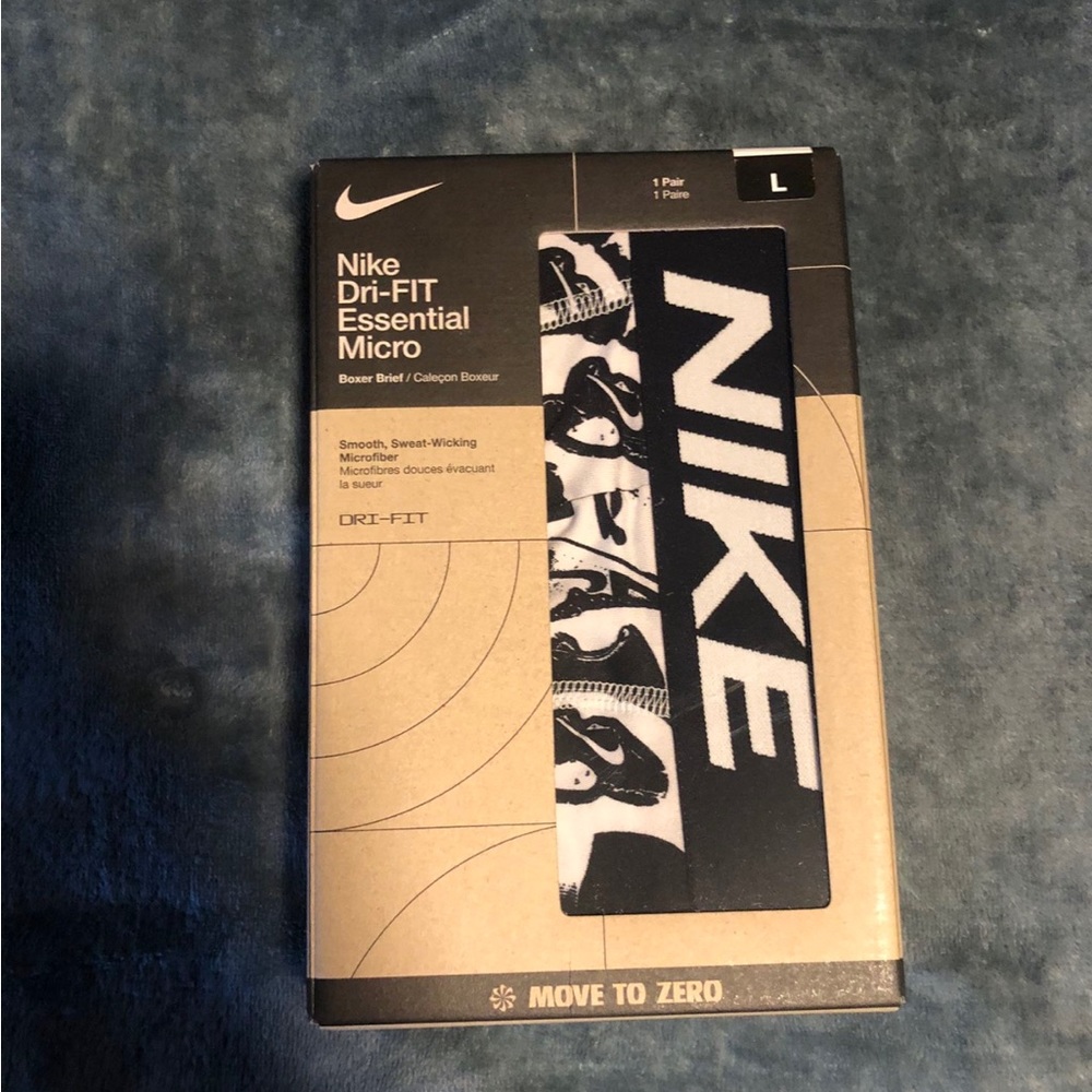 Nike Dri-FIT Essential Micro - Picture 2 of 3